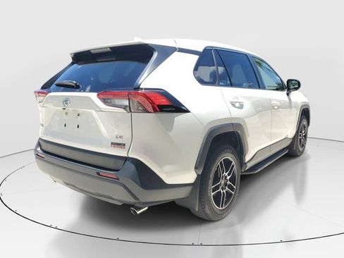 Used 2023 Toyota RAV4 LE FWD image 6