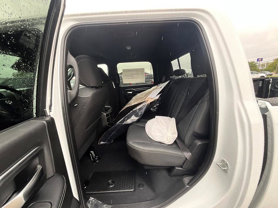 New 2027 RAM 3500 Big Horn AWD/4WD image 29