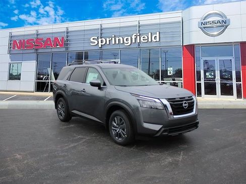 New 2025 Nissan Pathfinder SV image 1