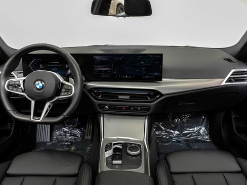Used 2025 BMW 330i xDrive Sedan w/ M Sport Package AWD/4WD image 19