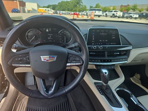 Used 2023 Cadillac CT4 Luxury w/ Sun And Sound Package RWD image 15