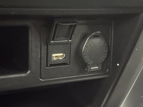 Used 2022 Toyota 4Runner SR5 Premium w/ Moonroof Package image 30