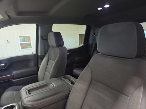 Used 2019 Chevrolet Silverado 1500 RST AWD/4WD image 16