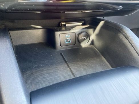 Used 2022 Ford Escape SE w/ Convenience Package image 18