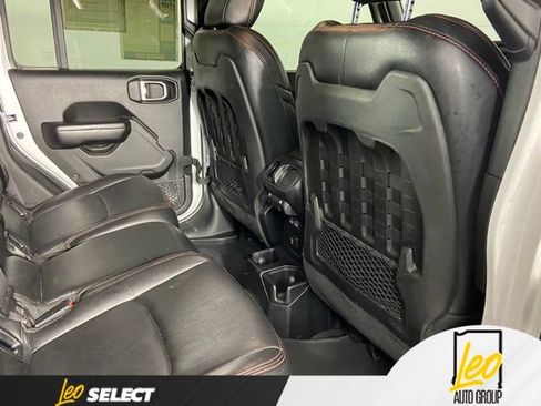 Used 2020 Jeep Gladiator Rubicon AWD/4WD image 30