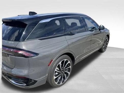 Used 2024 Lincoln Nautilus Black Label AWD/4WD image 6