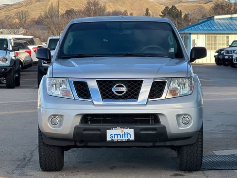 Used 2015 Nissan Frontier SV w/ SV Value Truck Package image 9