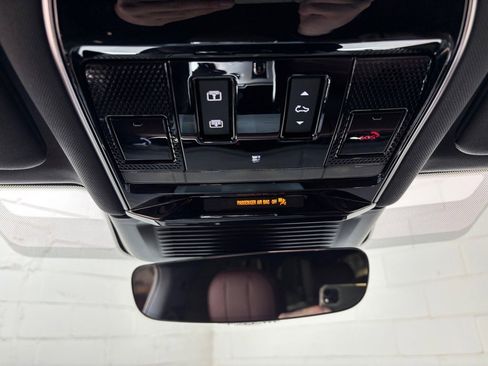 Used 2023 Land Rover Range Rover SE image 13