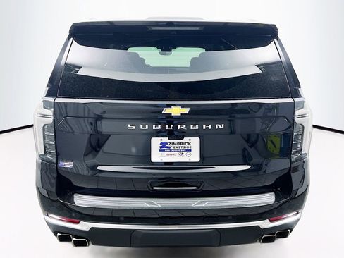 Certified 2026 Chevrolet Suburban High Country AWD/4WD image 6