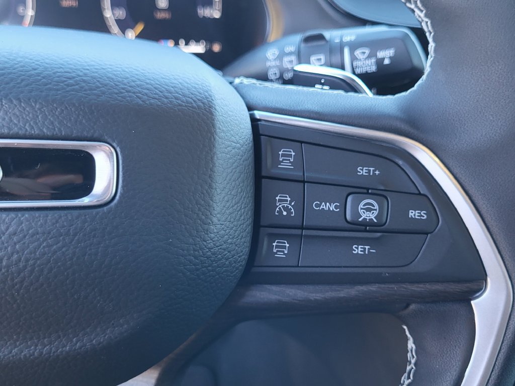 New 2026 Jeep Grand Cherokee Altitude AWD/4WD image 26