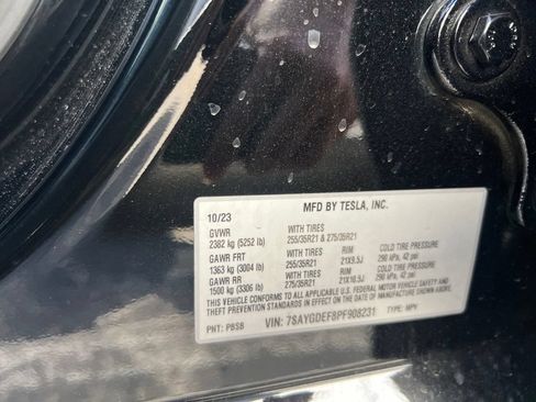Used 2023 Tesla Model Y Performance AWD/4WD image 17
