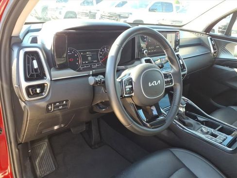Used 2022 Kia Sorento SX image 18