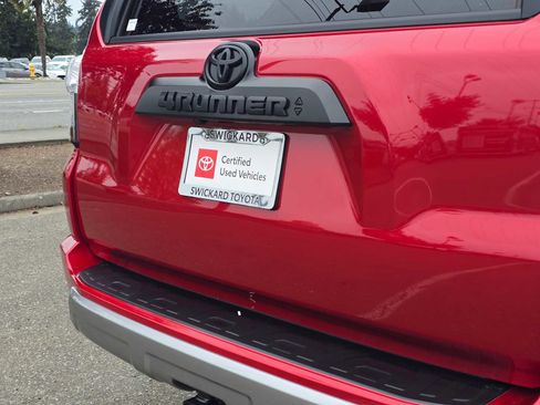 Used 2024 Toyota 4Runner TRD Off-Road Premium w/ Off Road Premium Plus Package AWD/4WD image 13