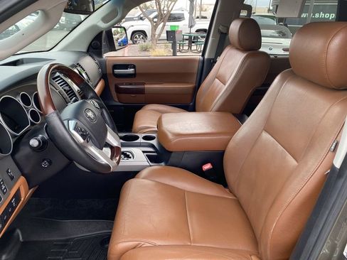 Used 2015 Toyota Sequoia Platinum image 20
