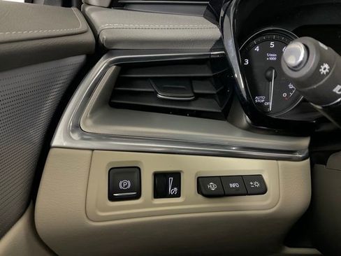 New 2026 Cadillac XT5 Premium Luxury w/ Driver Assist Package AWD/4WD image 17