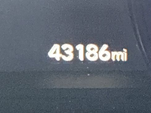 Used 2018 Genesis G80 3.3T Sport image 8