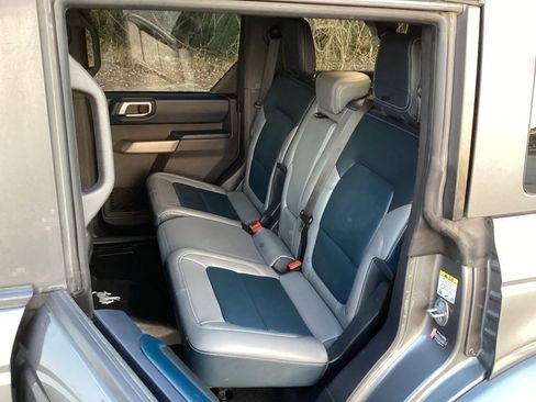 Used 2022 Ford Bronco Outer Banks image 38