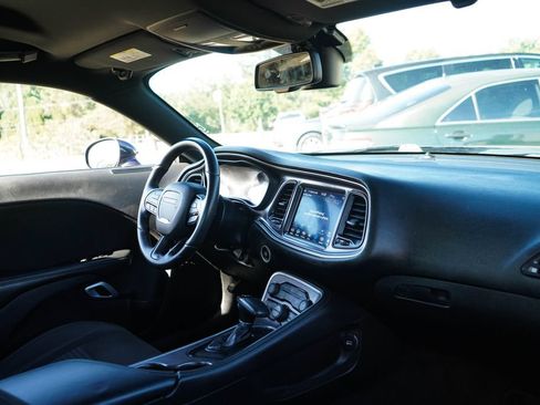 Used 2016 Dodge Challenger SXT w/ Blacktop Package RWD image 10