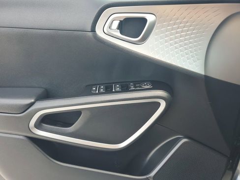 Used 2021 Kia Soul X-Line FWD image 22
