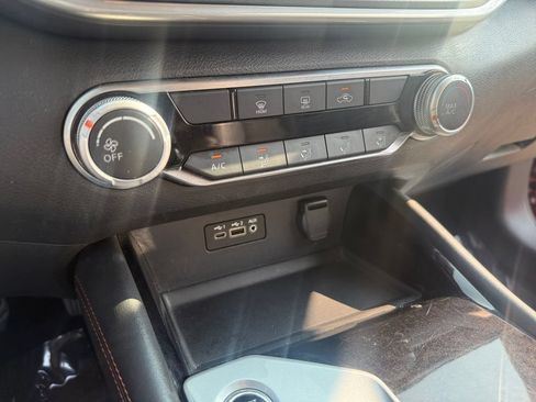 Used 2023 Nissan Altima 2.5 SR FWD image 19