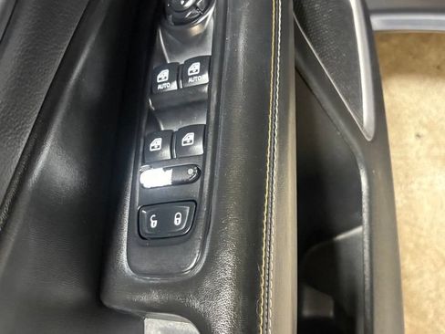 Used 2018 Jeep Compass Latitude AWD/4WD image 23