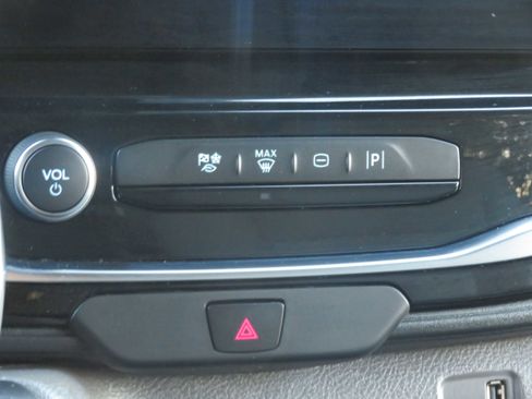 Used 2024 Ford Transit 350 XLT image 47