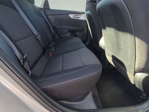Used 2022 Kia Forte LXS image 14