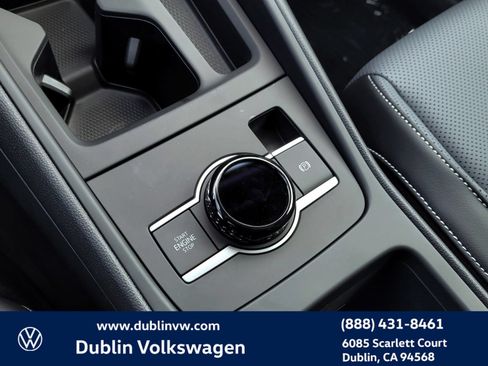 New 2026 Volkswagen Tiguan SE AWD/4WD image 15