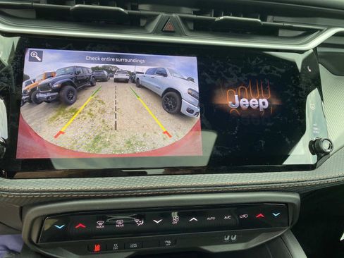 New 2026 Jeep Cherokee Limited AWD/4WD image 9
