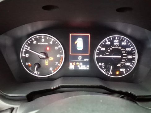 Used 2024 Subaru Outback Premium AWD/4WD image 19
