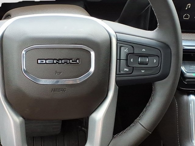 Used 2026 GMC Sierra 2500 Denali w/ Denali Reserve Package AWD/4WD image 7