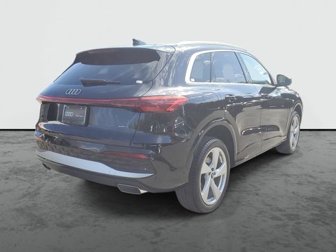 Used 2025 Audi Q5 Premium w/ Premium Plus AWD/4WD image 4