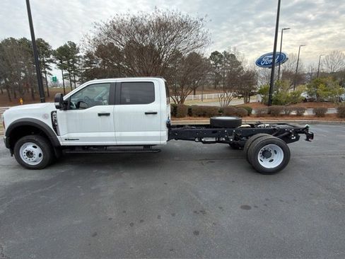 New 2024 Ford F450 XL w/ XL Chrome Package image 14