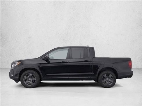 Used 2025 Honda Ridgeline TrailSport image 4
