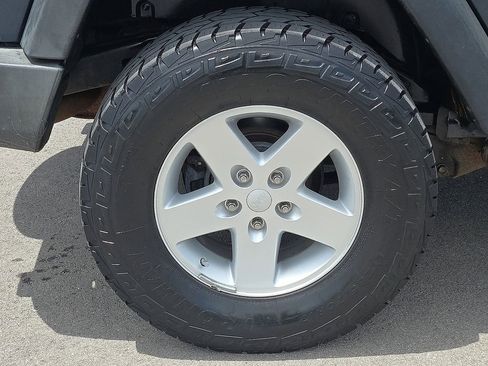 Used 2008 Jeep Wrangler X AWD/4WD image 7