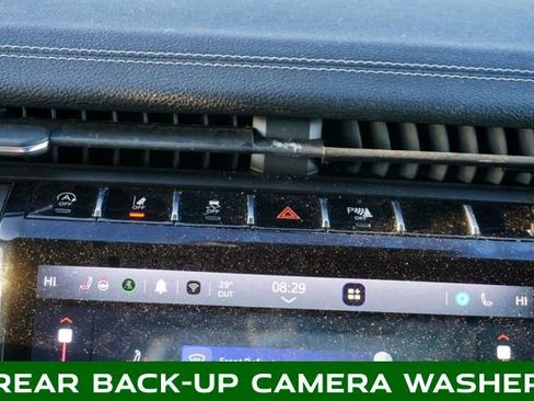 Used 2023 Jeep Grand Cherokee Limited w/ Luxury Tech Group II image 20