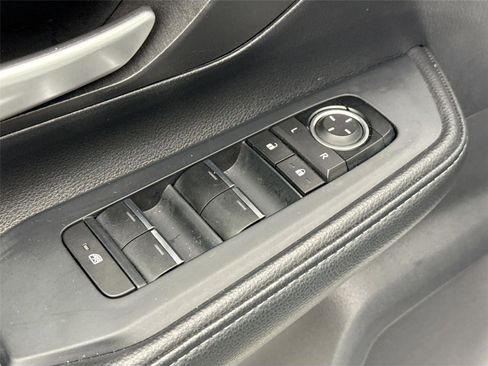 Certified 2025 Toyota Grand Highlander XLE image 28