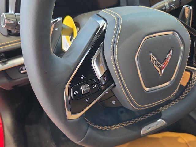 Used 2025 Chevrolet Corvette Z06 RWD image 18