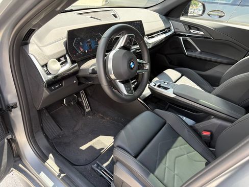 Used 2026 BMW X2 xDrive28i w/ M Sport Package AWD/4WD image 2