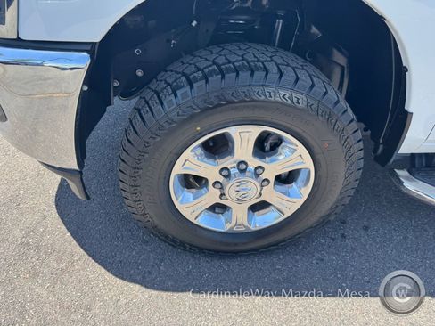 Used 2024 RAM 2500 Big Horn AWD/4WD image 10