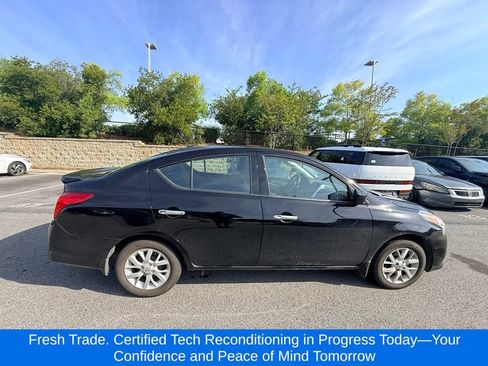 Used 2018 Nissan Versa SV w/ SV Special Edition Package FWD image 5