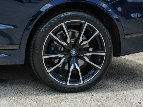 Used 2021 BMW X7 xDrive40i w/ M Sport Package AWD/4WD image 61