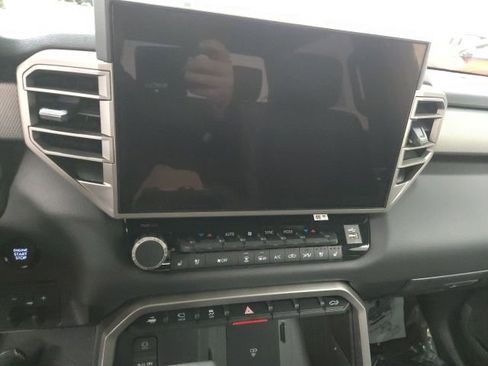 New 2026 Toyota Tundra Limited AWD/4WD image 24