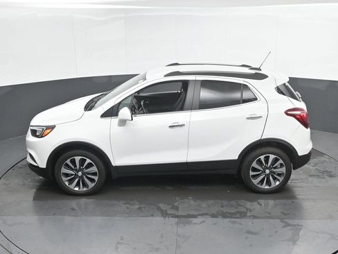 Used 2022 Buick Encore Preferred w/ Safety Package AWD/4WD image 38
