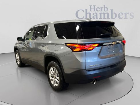 Used 2023 Chevrolet Traverse LS w/ Safety Package AWD/4WD image 3