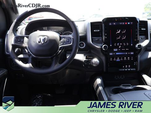 Used 2026 RAM 1500 Laramie AWD/4WD image 18