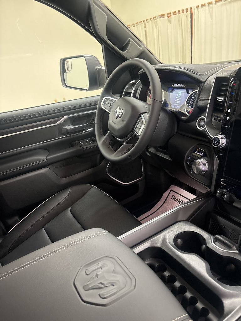 New 2026 RAM 1500 Laramie w/ Laramie Preferred Package AWD/4WD image 17