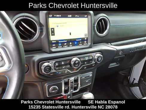 Used 2023 Jeep Wrangler Unlimited Rubicon 4xe w/ Cold Weather Group AWD/4WD image 4