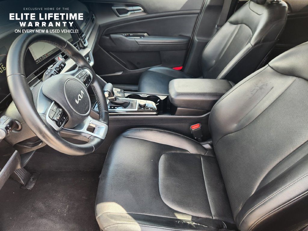 Used 2023 Kia Sportage EX FWD image 12
