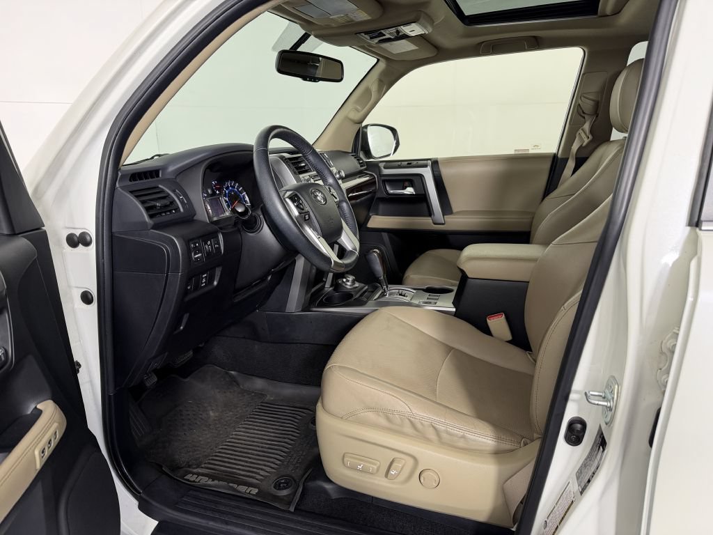 Used 2018 Toyota 4Runner Limited AWD/4WD image 15